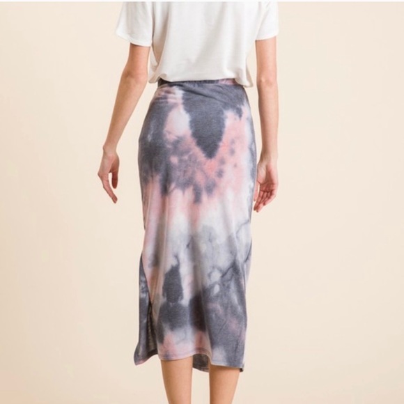 New!clearance Tie Dye fitted Slit midi skirt - Picture 6 of 7